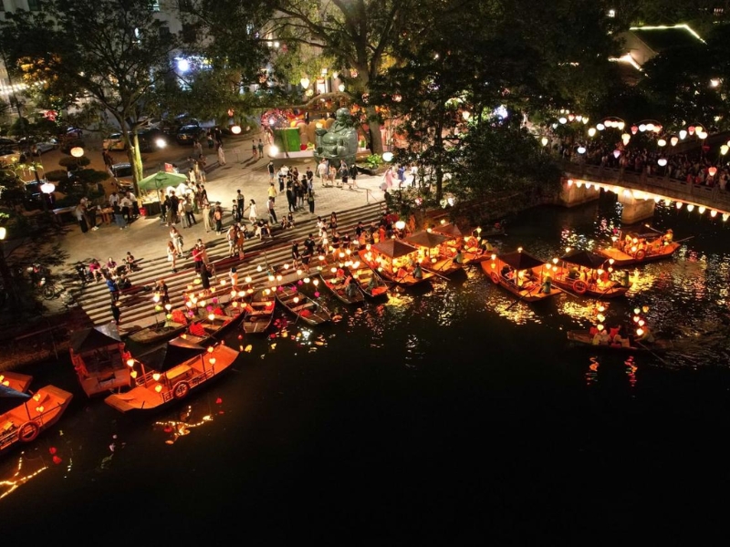 Top những địa điểm vui chơi, ăn uống về đêm tại Ninh Bình mà bạn nên biết