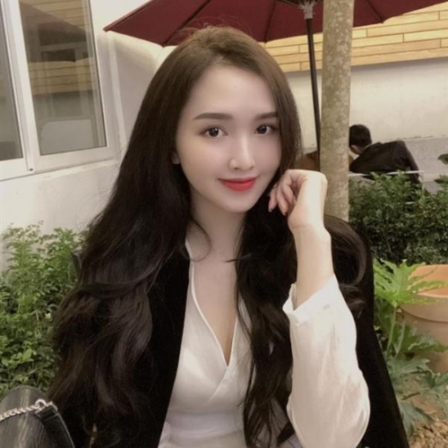 Cô Lê Thanh Huyền